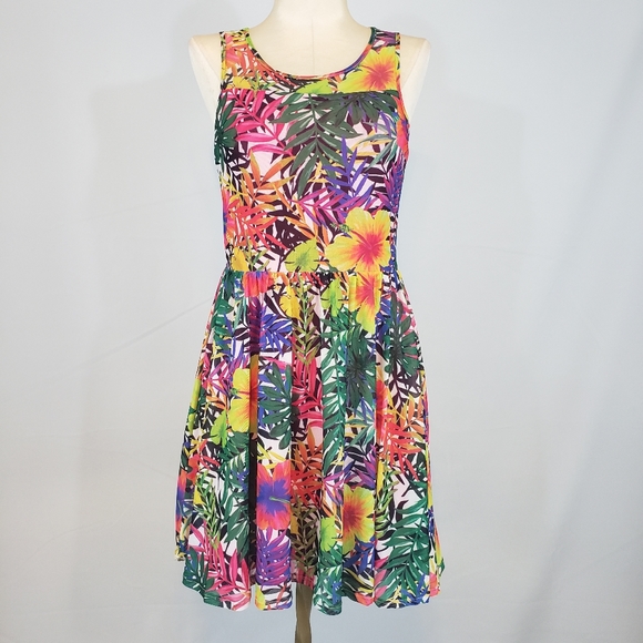 Nicole Miller | Dresses | Nicole Miller Sleeveless Sundress Size Large ...